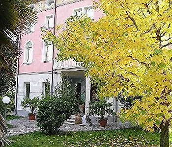 Отель Park Leon D'oro